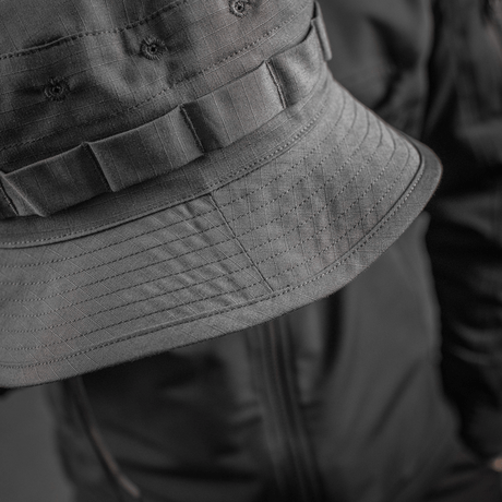 M-Tac Panama Rip-Stop army-hat med semi-stiv skygge og ventilationshuller, designet til camouflage og komfort.