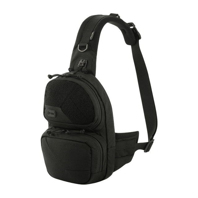 M-Tac Buckler Taske Elite i sort med MOLLE-system og skjult rum, designet til taktisk opbevaring og komfortabel transport.