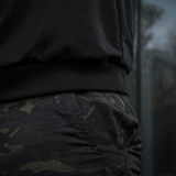 M-Tac Hoodie Freedom i sort, detaljevisning af justerbar hætte og kamouflagemønstret design. Komfortabel og funktionel til hverdagsbrug.