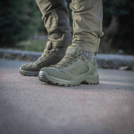 Tactical Sneakers Demi-Season – Let og komfortabel, velegnet til trekking og bybrug, fremstillet af naturlæder og Cordura med gummiforstærket tå.