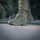 Tactical Sneakers Demi-Season – Let og komfortabel til trekking og outdoor, grønne sko med slidstærk sål og gummiforstærket tå.