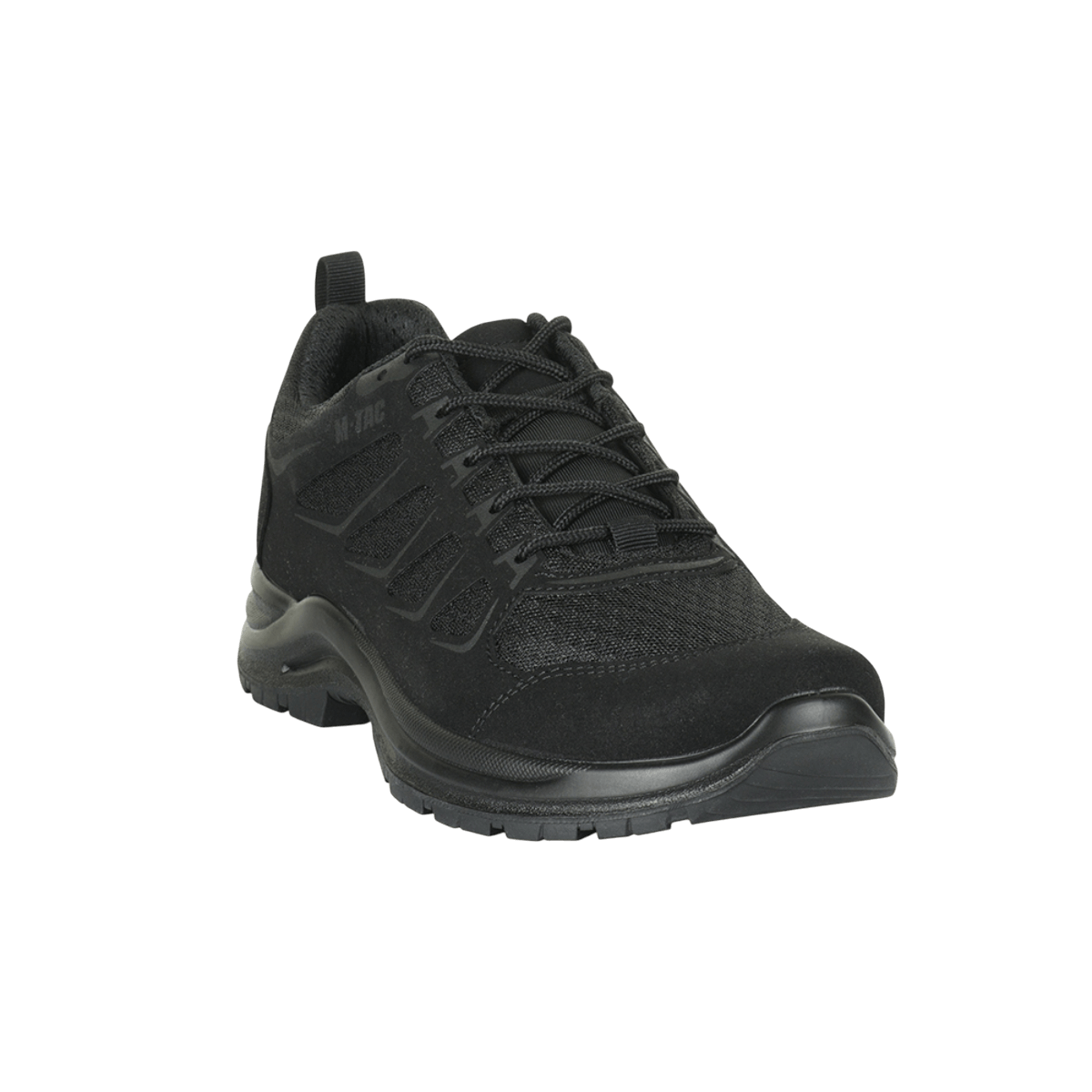 M-Tac Tactical Sneakers IVA i sort med åndbart mesh og forstærket tå til trekking og outdoor-aktiviteter.