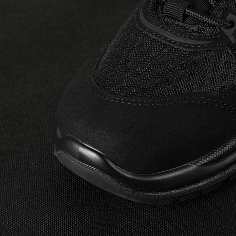 M-Tac Tactical Sneakers IVA i åndbart mesh og syntetisk nubuck med forstærket tå, ideelle til udendørs aktiviteter og trekking.