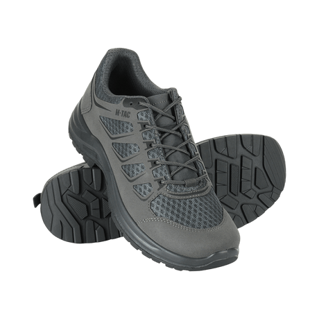 M-Tac Tactical Sneakers IVA i grå, lette og ventilerede sko til udendørs brug, ideelle til trekking og hverdagsaktiviteter.