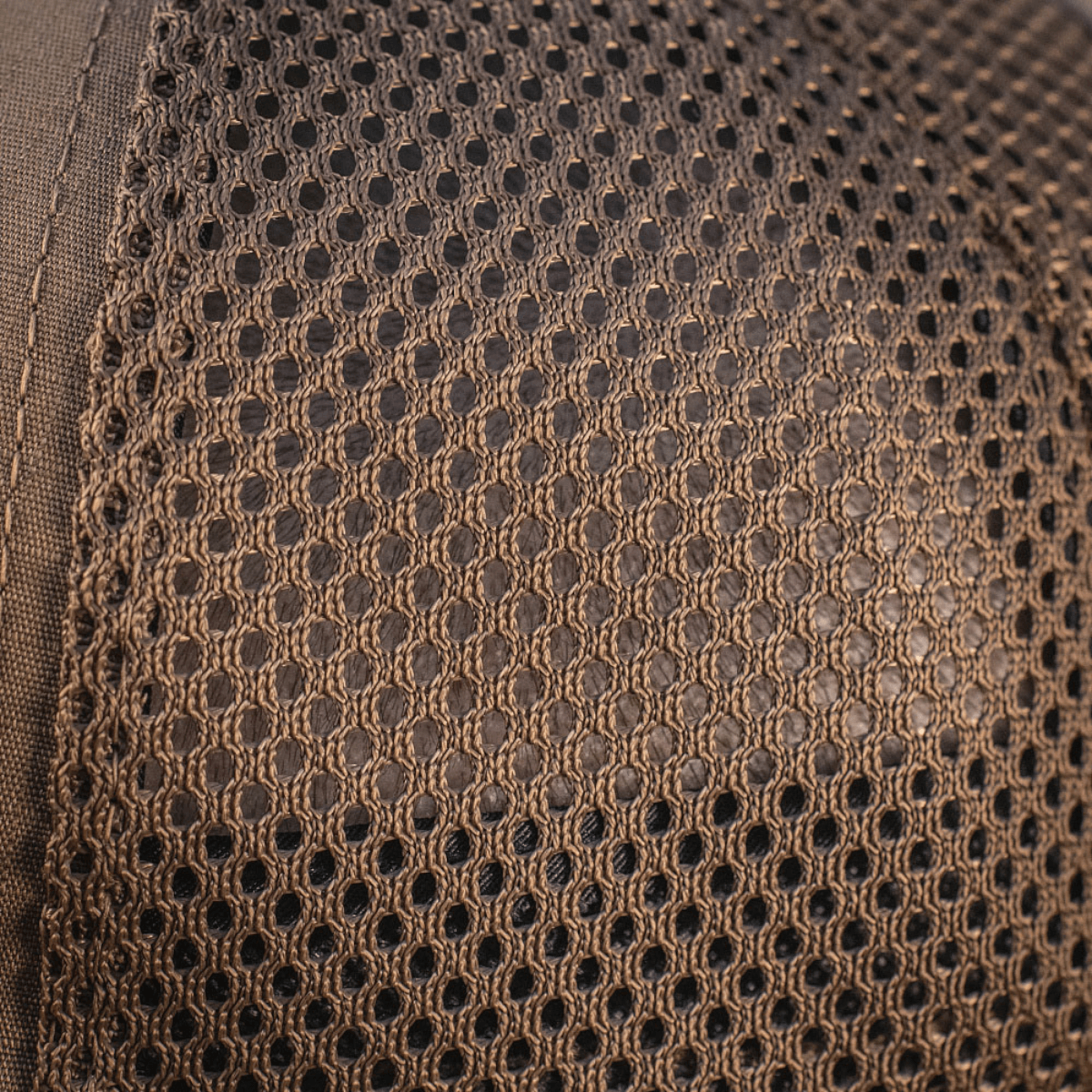 Detalje af M-Tac Baseball Cap Ripstop Elite Flex netmateriale for åndbarhed og komfort.
