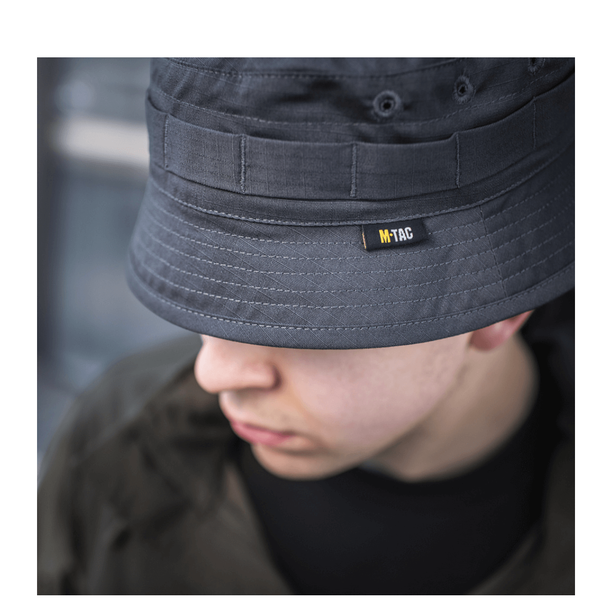 M-Tac Panamahat Gen. II Flex Rip-Stop i brug, komfortabel og slidstærk hat til hverdag i varmt vejr, lavet af rip-stop stof.