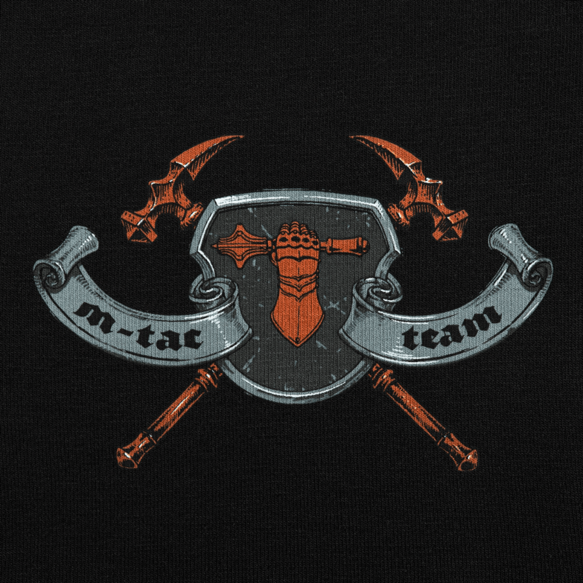 M-Tac T-Shirt Steel Knight design med skjold, korslagte sværd og "m-tac team" banner i midten.