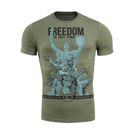 M-Tac T-Shirt Freedom med ikonisk print af militærpersonel, der symboliserer styrke og mod, hylder ukrainsk ukuelighed.