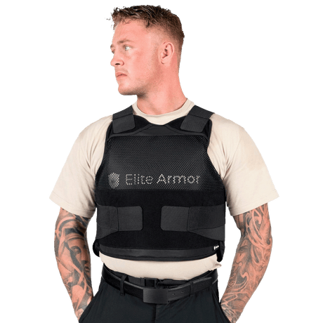 Elite Armor RX2 Stik & Skudsikker Vest – mand iført vest, frontvisning.