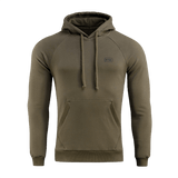 M-Tac Cotton Raglan Hard Hoodie i olivengrøn med raglanærmer og kængurulomme, perfekt til efterår og vinter, lavet af 100% bomuld med fleecefor.