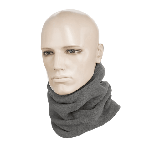 M-Tac Fleece Neck Gaiter med Snor i grå på mannequin, alsidigt tilbehør til koldt vejr, justerbar pasform, fleece 260 g/m².