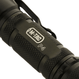 M-Tac Lommelygte P4 stærk taktisk LED-lommelygte med aluminiumslegering til udendørs og taktisk brug, nærbillede af design