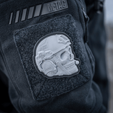 M-Tac Patch Operator 3D PVC på jakke med realistisk design, Velcro fastgørelse, perfekt som morale patch. Størrelse ca. 6 x 7 cm.