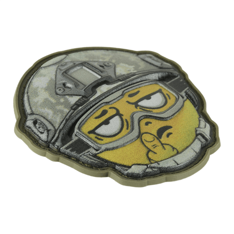 M-Tac Patch Emoji #24 med 3D-effekt og Velcro. Taktisk PVC morale patch, sjov tilbehør til tøj, taske eller udstyr. Størrelse 6.5x6.5 cm.