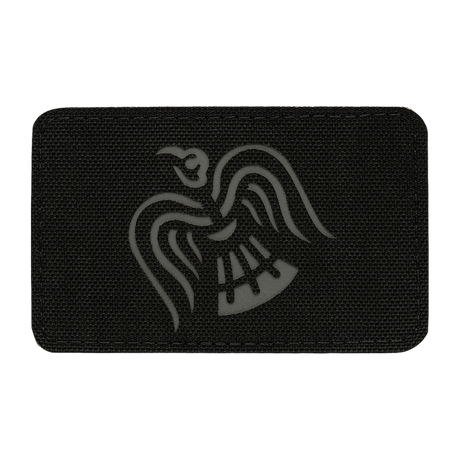 M-Tac Patch Ravneflag Laser Cut med sort ravn, symbol på krigslyst og sejr, velegnet til taktik eller uniform, Cordura materiale.