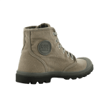M-Tac Sneakers i klassisk design med 6 metalliserede snørehuller, vulkaniseret gummi ydersål og polyester snørebånd.