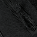 M-Tac Sphaera Hardsling Bag Large Elite med Velcro detalje af lynlås og Cordura materiale, der viser slidstærk tekstur og design.