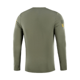 M-Tac T-Shirt UA Side Langærmet i grøn, bagsidevisning, lavet af 93% bomuld og 7% elastan for optimal pasform og komfort.