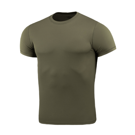 M-Tac Tactical Sweat-Wicking T-Shirt Summer i olivengrøn, fremstillet af 100% polyester med svedtransporterende og hurtigtørrende egenskaber.