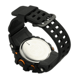 M‑Tac Taktisk Adventure Ur i sort med robust urkasse og vandafvisende design, ideel til outdoor og militærbrug.