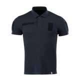 M-Tac Tactical Polo Shirt 65/35 i mørkeblå med velcro-paneler, ideel til politi og sikkerhedsarbejde, lavet af 65% bomuld og 35% polyester.