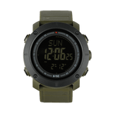 M-Tac Tactical Ur med Kompas 2095 i olivengrøn med digital display og funktionsknapper, ideel til udendørs eventyr i naturen