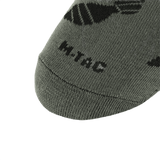 M-Tac Let Sommersokker Morter Bomber kort sok i let og åndbart materiale med unik Morter Bomber-mønster til mænds sport og fritid.