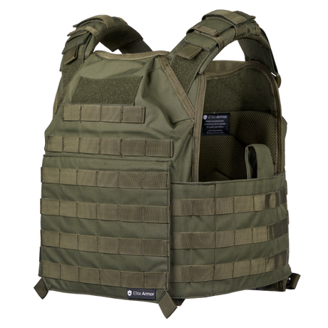 Elite Armor Plate Carrier i grøn set forfra i vinkel